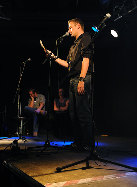 cw_Poetryslam_29-10-09_073